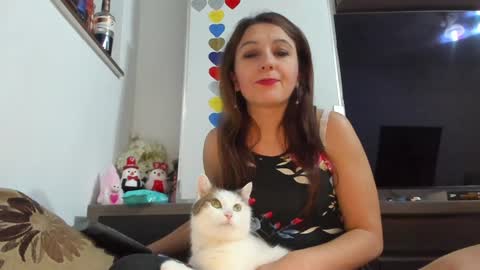 MellyMell  online show from February 6, 7:50 pm