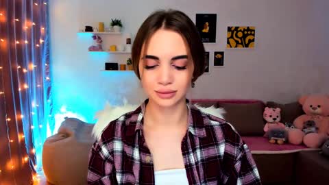 Snapshot of mellifluoustess chatting on December 22, 9:20 pm Tessa online show from December 22, 9:20 pm