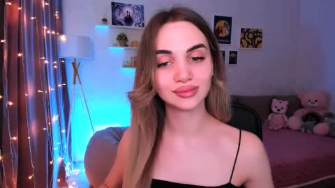 Snapshot of mellifluoustess chatting on March 12, 12:42 am Tessa online show from March 12, 12:42 am