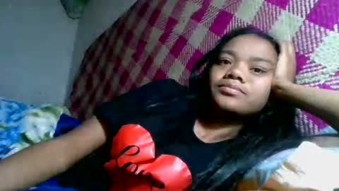 mellinah430167 online show from July 24, 6:50 pm