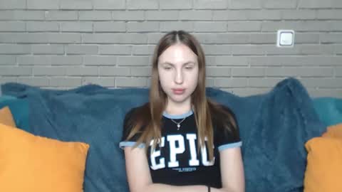 Snapshot of mellingi chatting on October 19, 4:51 pm mellingi online show from October 19, 4:51 pm