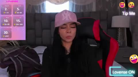 Snapshot of mellove_ chatting on July 28, 11:17 am Mel online show from July 28, 11:17 am