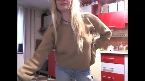 Melly online show from April 15, 6:42 am