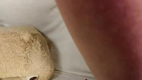 MelMooon online show from March 3, 9:53 pm