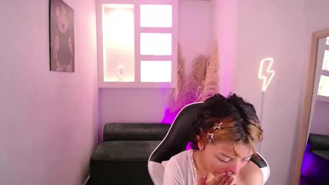 melody701583as online show from February 26, 12:26 pm