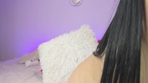 Snapshot of melody__77 chatting on January 9, 10:09 am online show from January 9, 10:09 am