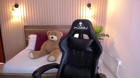 Melody  online show from December 11, 12:23 pm