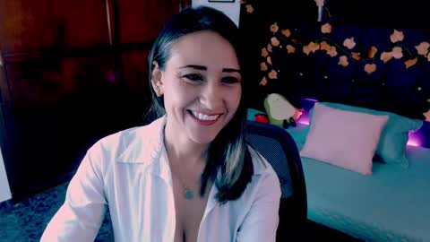 Snapshot of melody_sofia1 chatting on September 20, 10:22 pm Melody online show from September 20, 10:22 pm