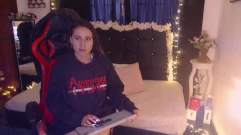 Snapshot of melody_sofia1 chatting on October 11, 9:46 pm Melody online show from October 11, 9:46 pm