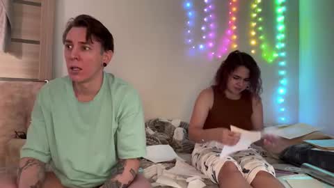 Snapshot of melody_song chatting on January 16, 7:45 am melody_song online show from January 16, 7:45 am