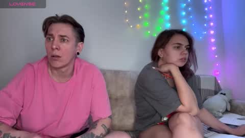 Snapshot of melody_song chatting on February 1, 8:13 am melody_song online show from February 1, 8:13 am