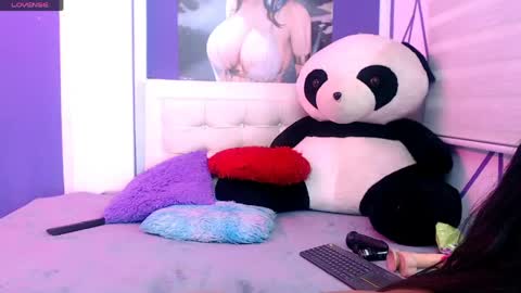 melody online show from April 17, 7:28 pm