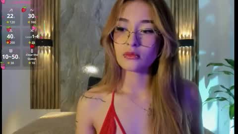 melodylanee online show from December 18, 11:05 am