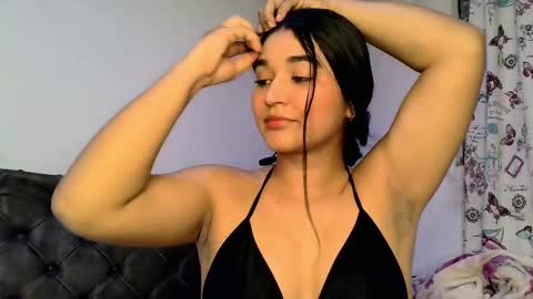 Snapshot of melodyysweetie chatting on October 8, 1:25 am melodyysweetie online show from October 8, 1:25 am