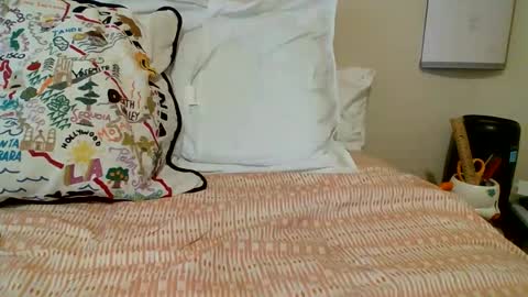 melxiss online show from March 18, 5:05 pm