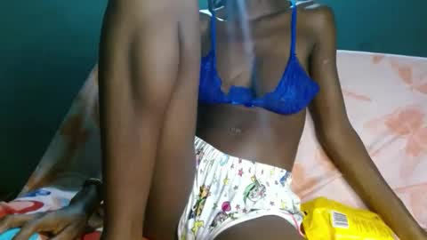 Snapshot of mely1003 chatting on November 23, 7:52 am mely online show from November 23, 7:52 am