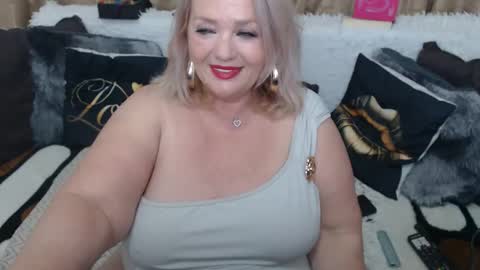 melyssamilfxxx online show from May 23, 2:50 am