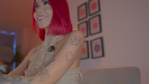 Snapshot of melytaylor_ chatting on July 17, 10:14 pm Melissa online show from July 17, 10:14 pm