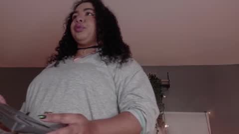 Snapshot of memphiswilliams chatting on November 11, 2:44 am Memphis Williams online show from November 11, 2:44 am