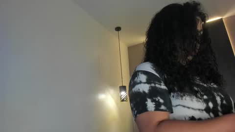 Snapshot of memphiswilliams chatting on November 19, 3:17 am Memphis Williams online show from November 19, 3:17 am