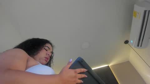 Snapshot of memphiswilliams chatting on November 20, 2:56 am Memphis Williams online show from November 20, 2:56 am