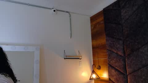 Snapshot of memphiswilliams chatting on December 1, 11:48 am Memphis Williams online show from December 1, 11:48 am