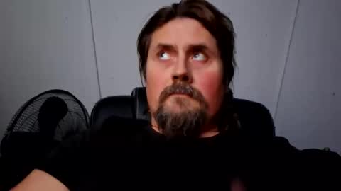 men10_12_1983 online show from November 12, 7:46 pm