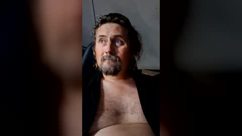 men10_12_1983 online show from August 9, 2:44 pm