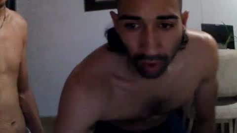 Snapshot of mendez_777 chatting on August 3, 1:15 am mendez_777 online show from August 3, 1:15 am