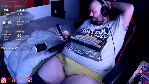 menditeta online show from December 20, 1:58 am