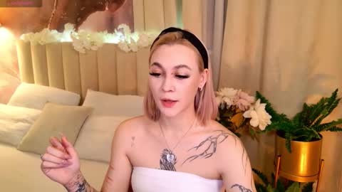 your kitty Amanda online show from September 8, 5:34 pm