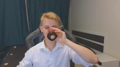 Mickey online show from November 15, 2:57 pm