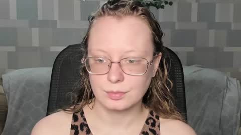 meowcr online show from January 17, 12:21 pm