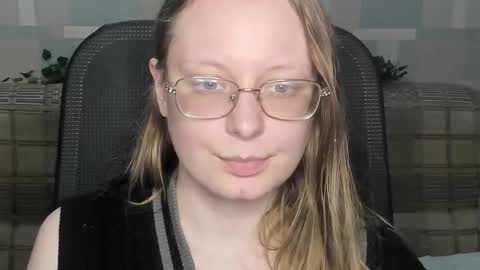 meowcr online show from March 4, 3:51 pm