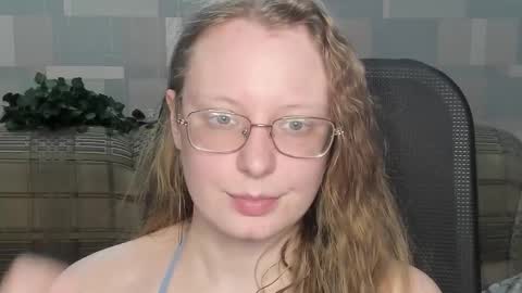 meowcr online show from March 26, 3:06 pm