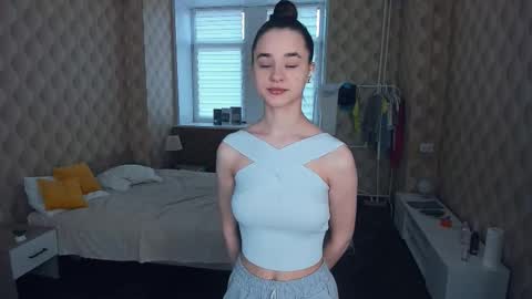 Julie online show from October 30, 8:05 am