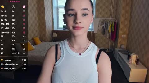 Julie online show from November 23, 9:31 am