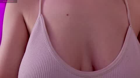 Mia online show from February 9, 4:38 am