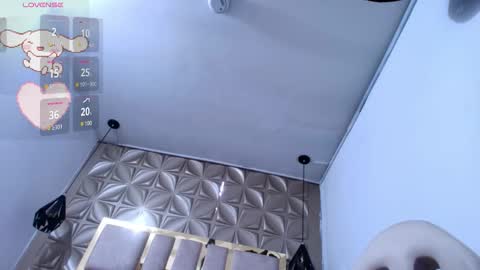    online show from November 9, 7:34 pm