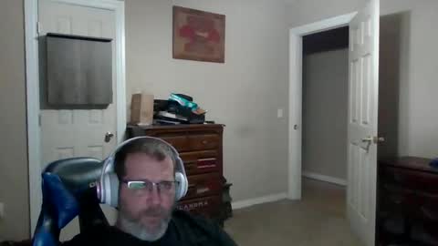 Snapshot of mercer1977 chatting on May 29, 9:40 am mercer1977 online show from May 29, 9:40 am
