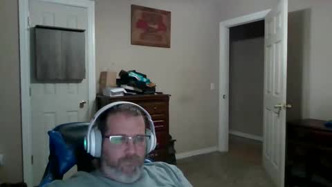 Snapshot of mercer1977 chatting on May 30, 5:43 pm mercer1977 online show from May 30, 5:43 pm