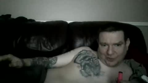 Snapshot of mercher627021 chatting on March 20, 9:52 pm ezio online show from March 20, 9:52 pm