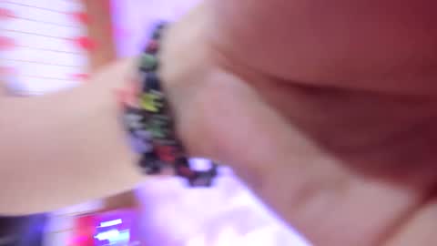 meribeth303av online show from February 14, 2:08 am