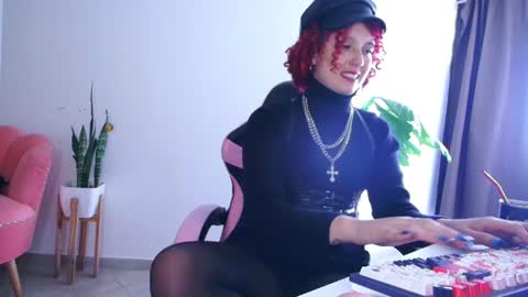 Miss Freckles online show from July 5, 7:10 pm