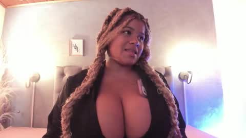 meridalane online show from December 2, 2:01 pm