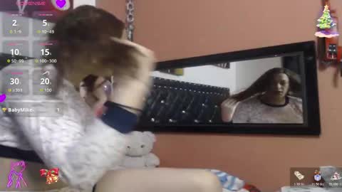 meriiiidaa online show from December 18, 3:23 am