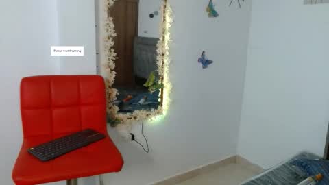 Snapshot of meriilyn_monroe724 chatting on October 15, 2:06 pm meriilyn_monroe724 online show from October 15, 2:06 pm