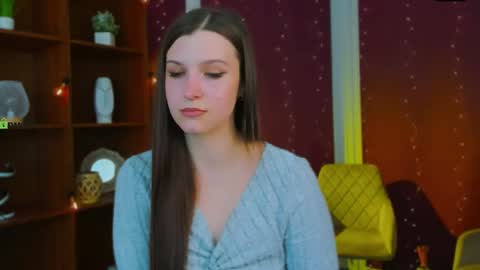 Snapshot of merli_warner chatting on April 11, 7:45 am merli warner online show from April 11, 7:45 am