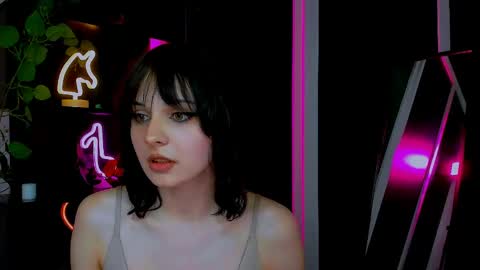Snapshot of merli_warner chatting on April 15, 11:17 am merli warner online show from April 15, 11:17 am