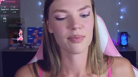 Susan online show from November 24, 4:18 pm